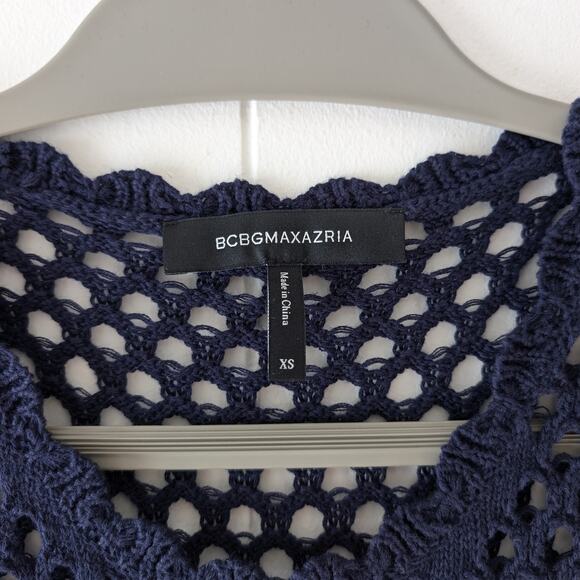 BCBGMAXAZRIA Blue 100% Cotton Crochet Sleeveless Blouse With Fringes, size XS - Picture 3 of 7